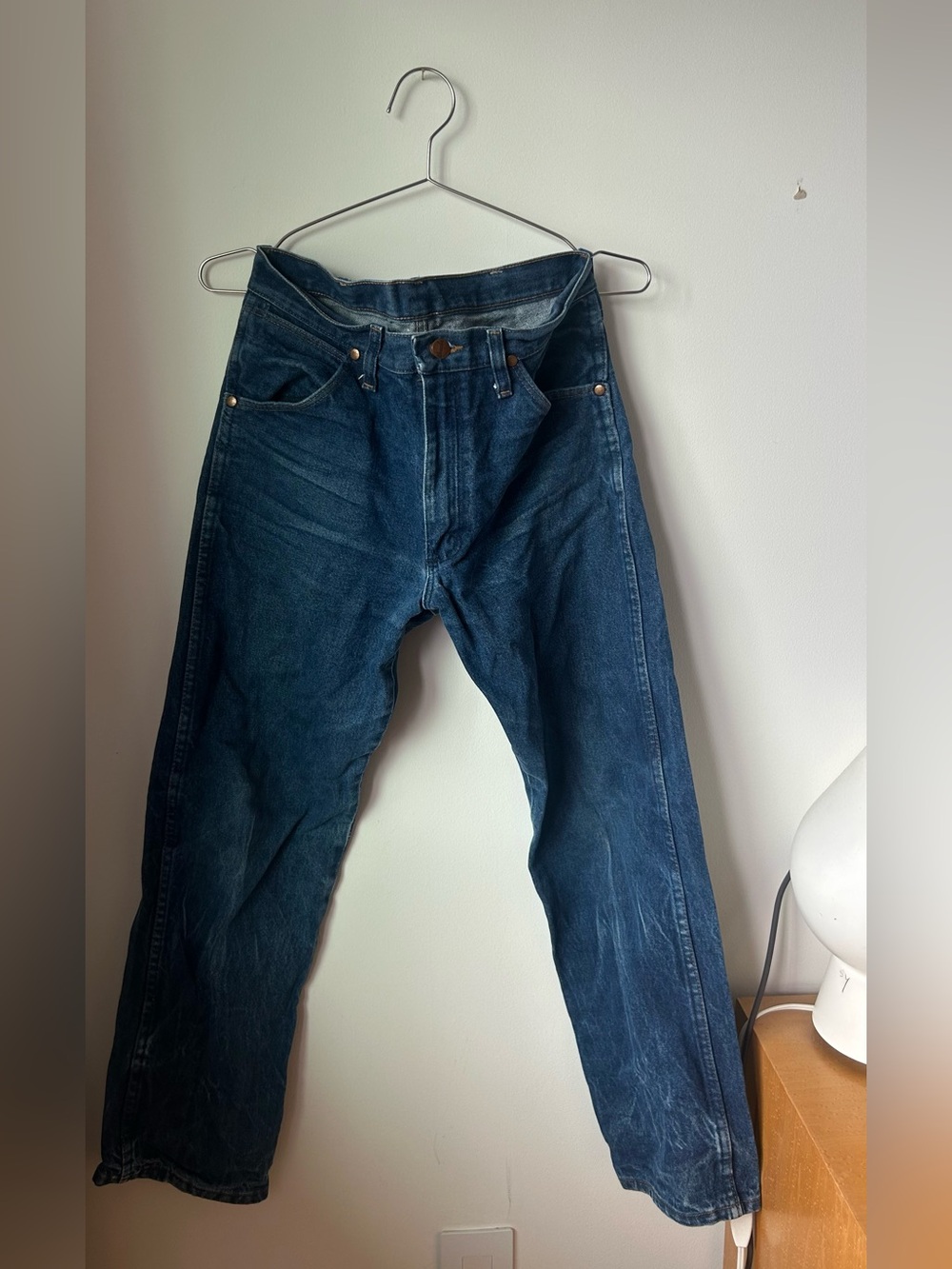 vintage wrangler blue jeans